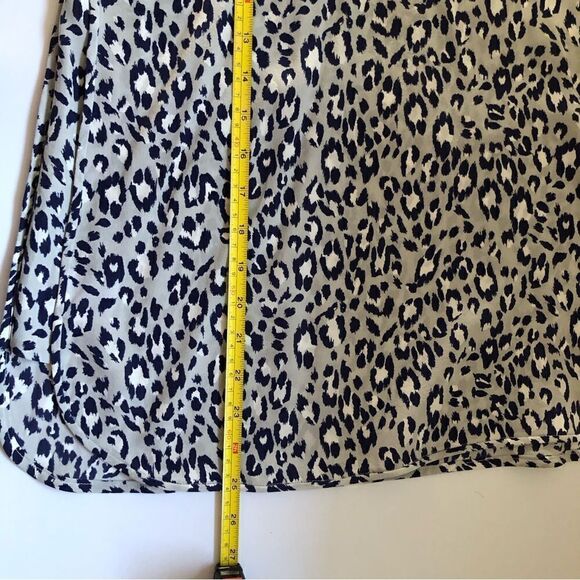 Joie 100% Silk Pullover Sleeveless Blouse Racerback Animal Print Size Small - Picture 9 of 9